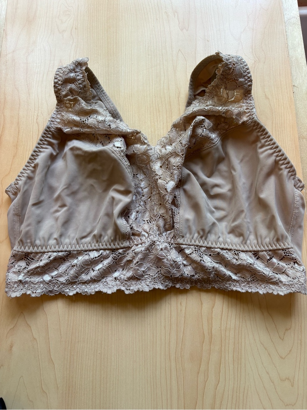 Breezies Beige Nude Bra 1X No Underwire Lace Back Clasp